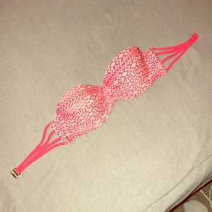 Aztec pattern strapless swimsuit top ☀️